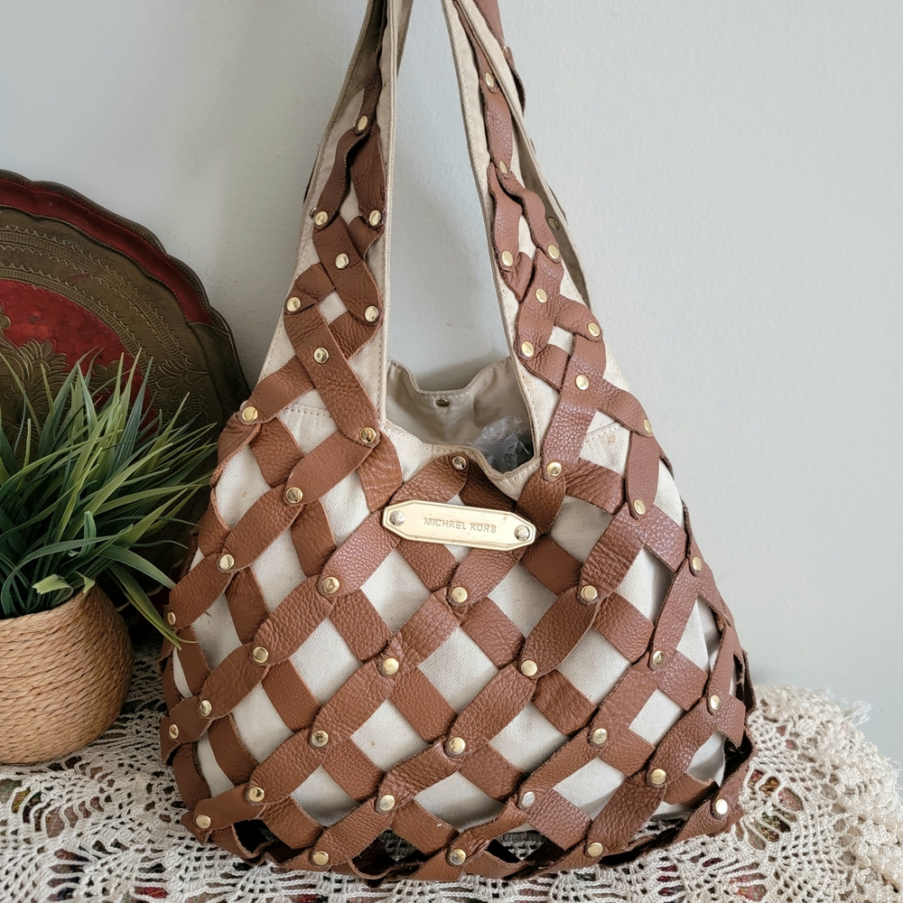 Michael kors woven shoulder bag super rare